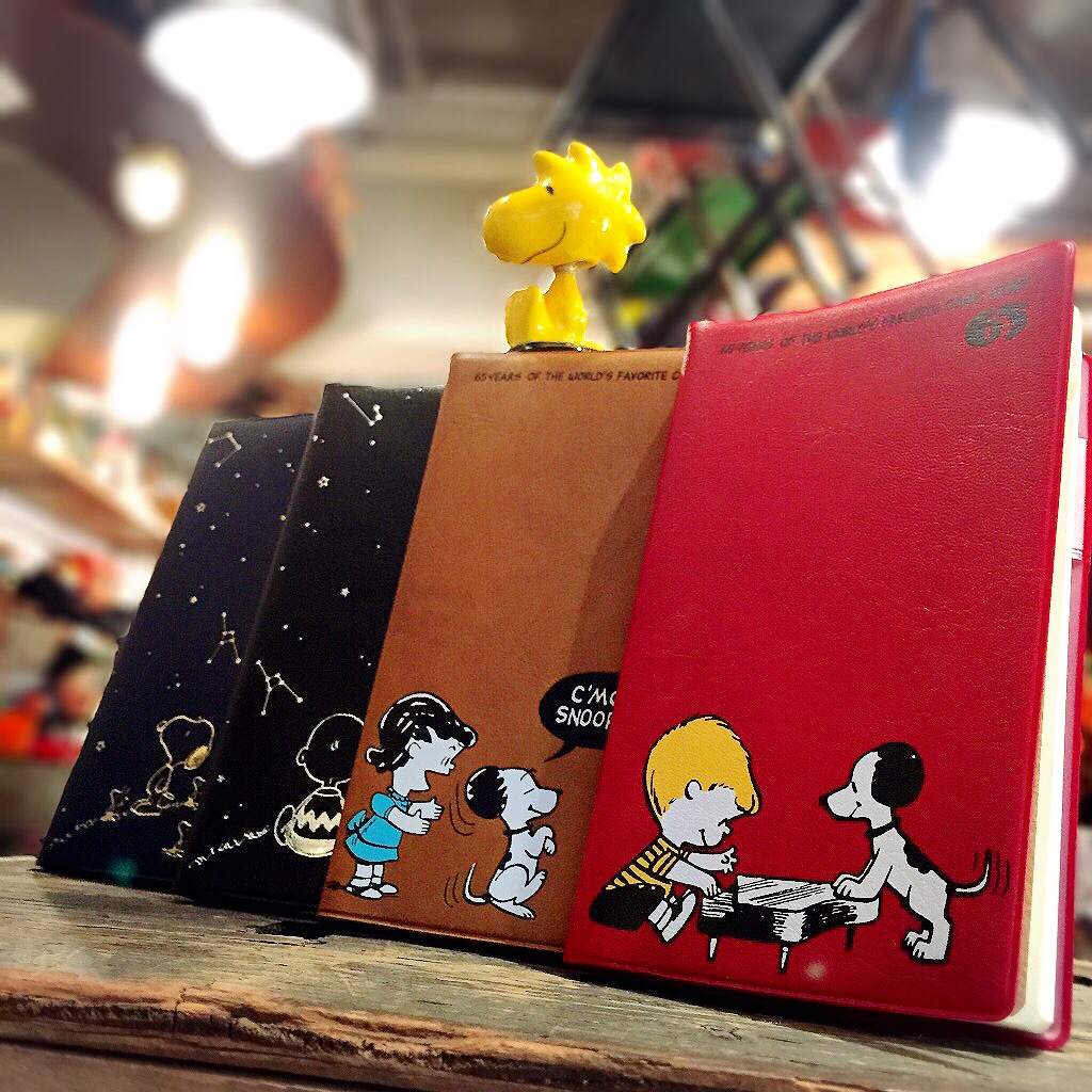 広島 雑貨屋 スヌーピー 手帳 スケジュール帳 16年のスケジュール手帳もう決めた Peanutsのオトナ可愛いスケジュール帳がおすすめですっ グッズカンパニー