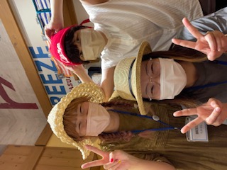 8月10日ハットの日はスタッフ全員帽子を被ります！ブリーズイオンモール広島祇園店のスタッフです！