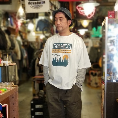 広島のアメリカン雑貨屋 GRAMICCI グラミチのゆったり、ビッグシルエットTシャツ。こなれた感じがGOODです！
