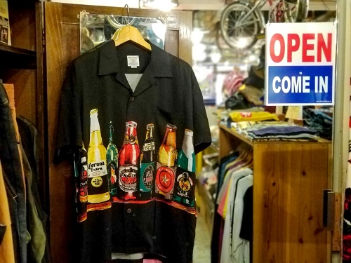 広島のアメリカン雑貨屋 父の日のおすすめ！ユニークなビール柄のアロハシャツ！世界一のお父さんに日頃の感謝を込めて！！