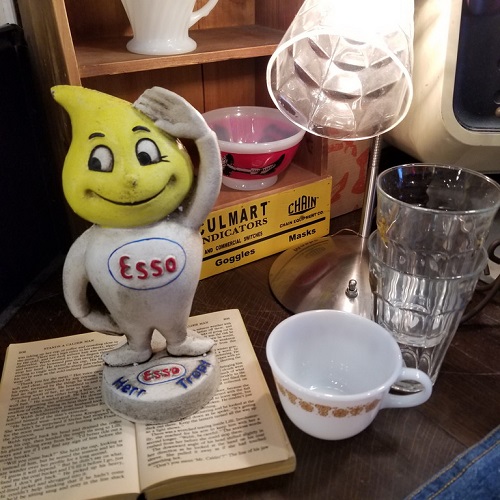 広島のアメリカン雑貨屋 ESSO エッソのキャラクター ドロップボーイの貯金箱 アイアンの重厚感と味のあるヴィンテージ加工が良い感じ！