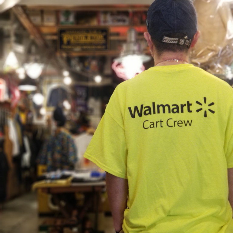 広島のアメリカン雑貨屋 アメリカの世界最大手のスーパーマーケット「Walmart」のカートクルーTシャツ！