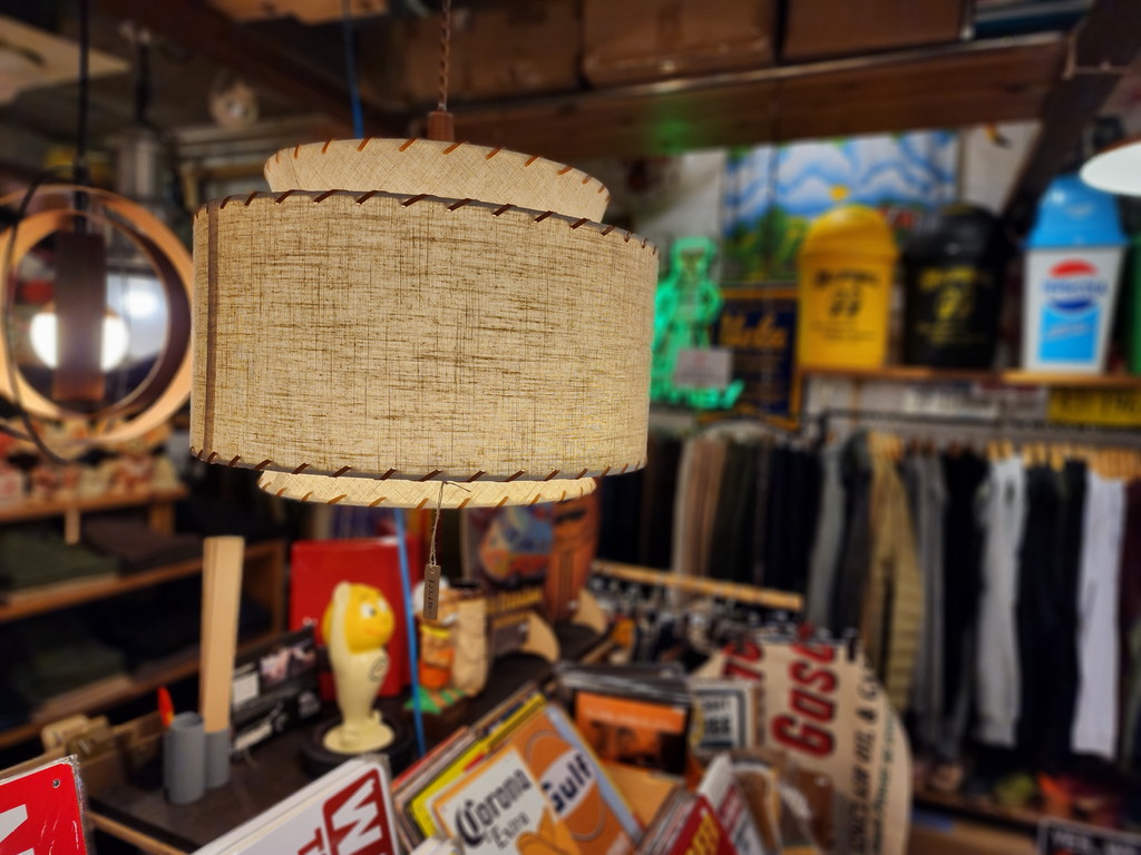 広島のアメリカン輸入雑貨屋 ミッドセンチュリーな雰囲気抜群のペンダントランプ！お部屋の雰囲気をグッと盛り上げてくれます！！