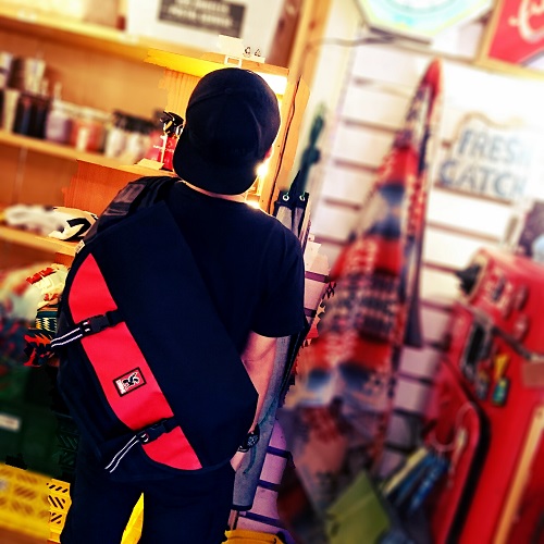 広島 雑貨屋 クロームCHROME メッセンジャーバッグ入荷しました！ リュックも可愛いけどクロームと言えばコレですよね？！！