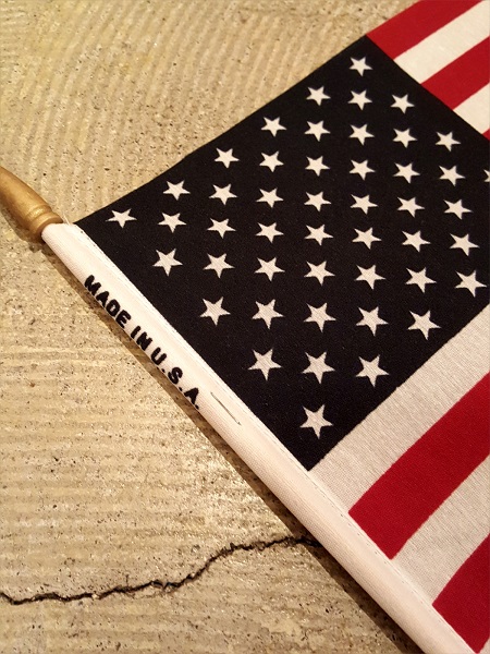 WE LOVE USA!! ミニサイズの星条旗でアメリカンな雰囲気を楽しもう！！